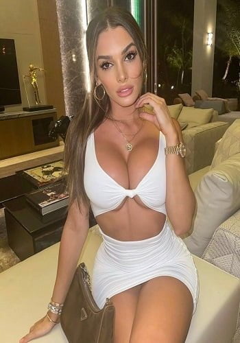 Pendik Escort Profesyonel Masöz Bayan Yıldız